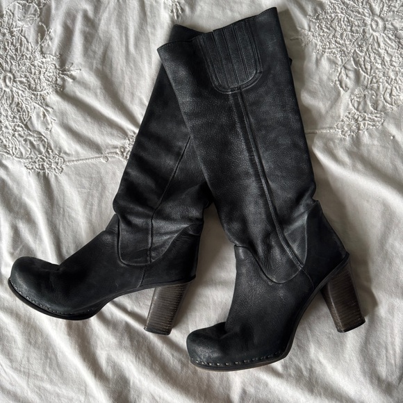 Felmini Distressed Leather Boots Made In Portugal - Picture 3 of 14